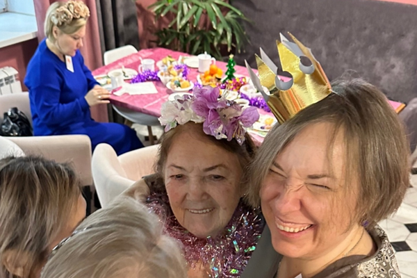 Новогоднем Альц-кафе